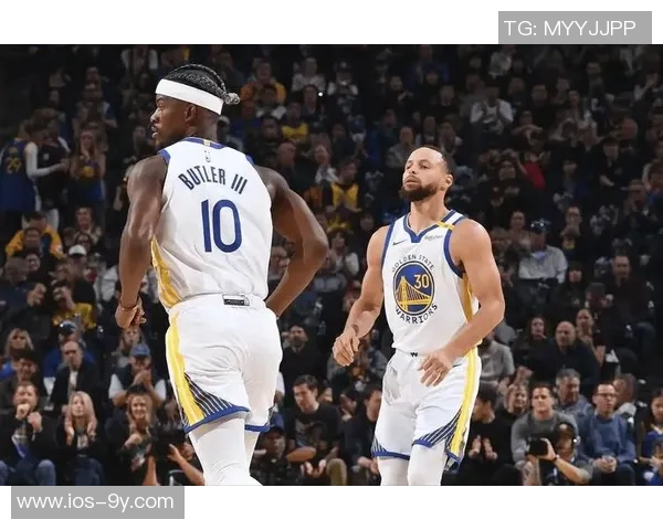 库里巴特勒霍福德齐聚战斗力全开迎战开拓者比赛 库里巴特勒霍福德齐聚战斗力全开迎战开拓者比赛