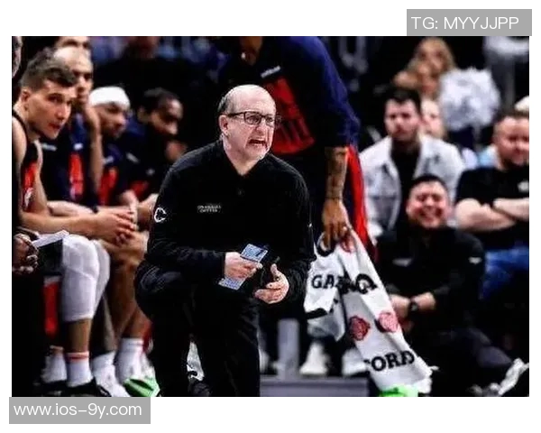 小卡称赞范甘迪执教出色上赛季球队防守表现令人敬佩 小卡称赞范甘迪执教出色上赛季球队防守表现令人敬佩