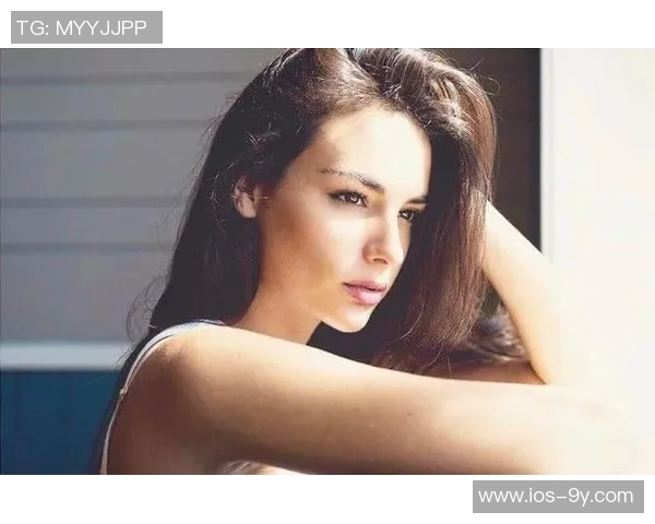 切尔西传奇勒伯夫女儿比基尼照引关注丈夫幽默留言引发网友热议 切尔西传奇勒伯夫女儿比基尼照引关注丈夫幽默留言引发网友热议