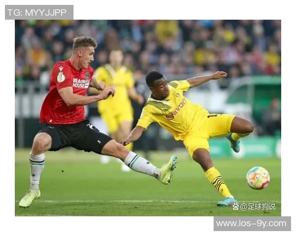 多特蒙德半场领先斯图加特埃姆雷詹点球破门拜尔补射得分
