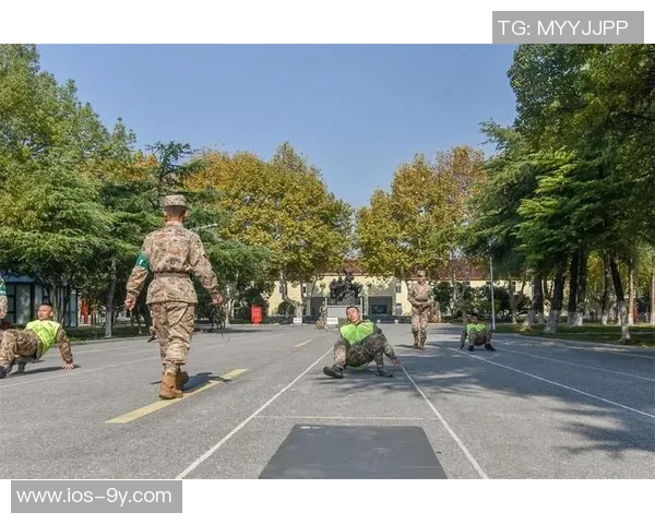 申京：团队协作与个人能力并重我们随时准备迎接关键时刻的挑战